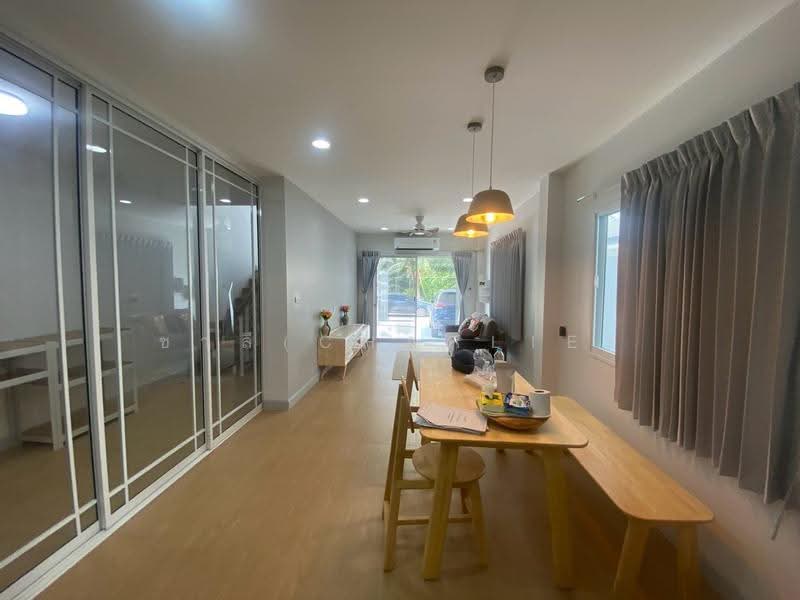 ให้เช่าบ้านแฝดอ่อนนุช 40, กรุงเทพ, สวนหลวง, กรุงเทพ, 130 ตร.ม., บ้านแฝด ให้เช่า, โดย ชาลี(Charlie), 500547252 - DDproperty.com