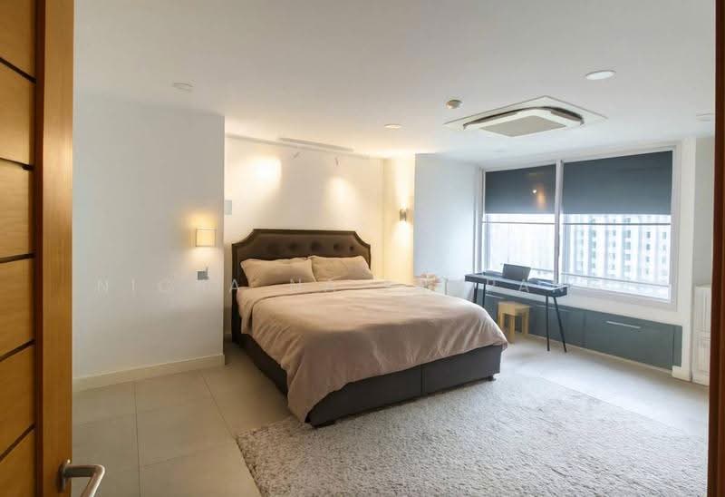 Asoke Towers, Bangkok, Sukhumvit 21 Road, Khlongtoei Nua, Watthana, Bangkok, 3 Bedrooms, 253 sqm, Condo For Sale, by Nicha Na Lampang, 500547345 - DDproperty.com