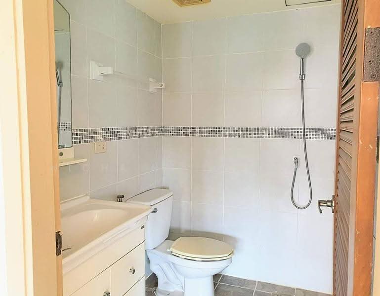 Royal Castle Sukhumvit, Bangkok, 30 Soi Sukhumvit 39, Khlongtoei Nua, Watthana, Bangkok, 3 Bedrooms, 164 sqm, Condo For Sale, by Nicha Na Lampang, 500547419 - DDproperty.com