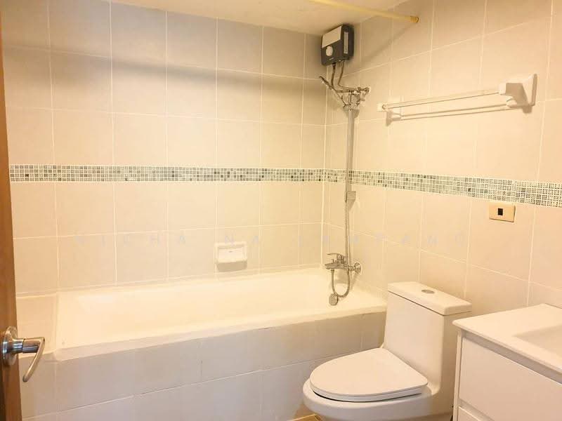Royal Castle Sukhumvit, Bangkok, 30 Soi Sukhumvit 39, Khlongtoei Nua, Watthana, Bangkok, 3 Bedrooms, 164 sqm, Condo For Sale, by Nicha Na Lampang, 500547419 - DDproperty.com