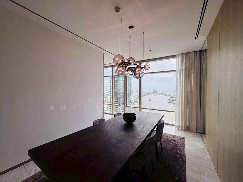 Four Seasons Private Residences : โฟร์ ซีซั่นส์ ไพรเวท เรสสิเด้นซ์, กรุงเทพ, 300 ถนนเจริญกรุง, ยานนาวา, สาทร, กรุงเทพ, 130 ตร.ม., Condo ขาย, โดย Pemika Aukkaraleekul, 500547563 - DDproperty.com