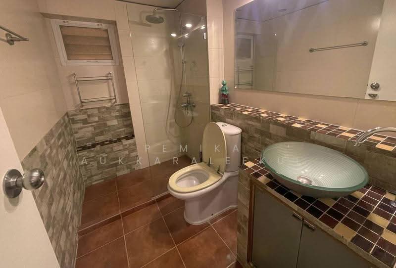 Thonglor Tower, Bangkok, Soi Thonglor, Sukhumvit 55 Road, Khlongtoei Nua, Watthana, Bangkok, 2 Bedrooms, 50 sqm, Condo For Sale, by Pemika Aukkaraleekul, 500547564 - DDproperty.com
