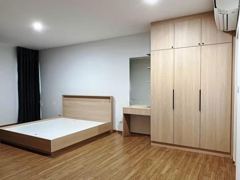 Baan Klang Muang Ramkhamhaeng 174 Station, Bangkok, Soi Ramkhamhaeng 174, Min Buri, Bangkok, 3 Bedrooms, 145 sqm, Townhouse For Rent, by บุษบา รัตนวงษ์ชัย, 500547596 - DDproperty.com