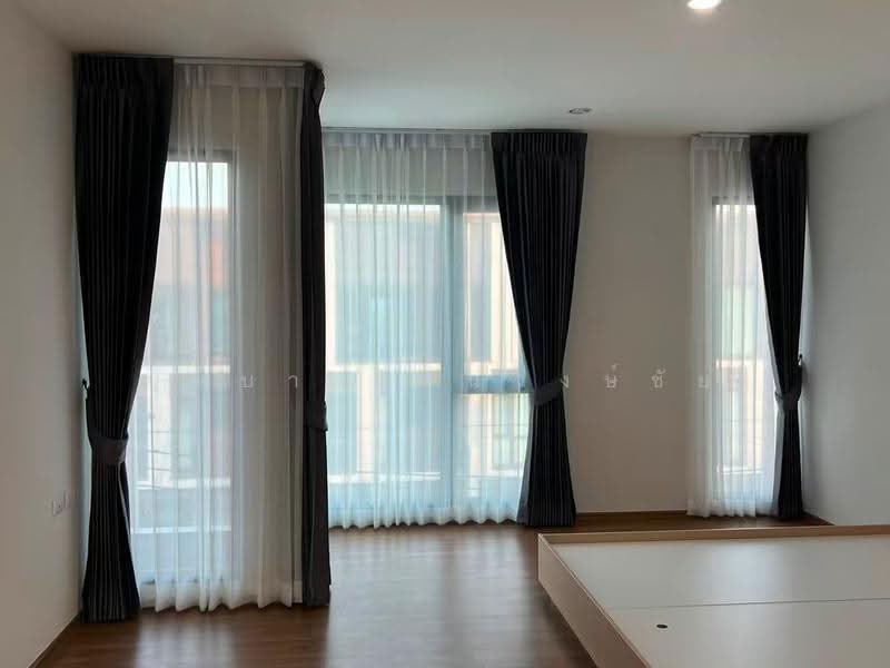 Baan Klang Muang Ramkhamhaeng 174 Station, Bangkok, Soi Ramkhamhaeng 174, Min Buri, Bangkok, 3 Bedrooms, 145 sqm, Townhouse For Rent, by บุษบา รัตนวงษ์ชัย, 500547596 - DDproperty.com