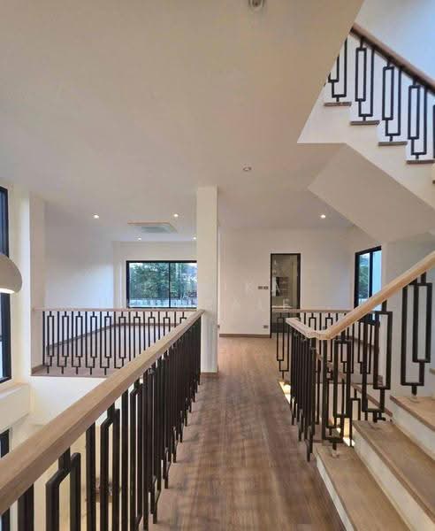 4-BR Townhouse, Bangkok, Khlong Tan Nua, Watthana, Bangkok, 4 Bedrooms, 270 sqm, Townhouse For Sale, by Pemika Aukkaraleekul, 500547684 - DDproperty.com