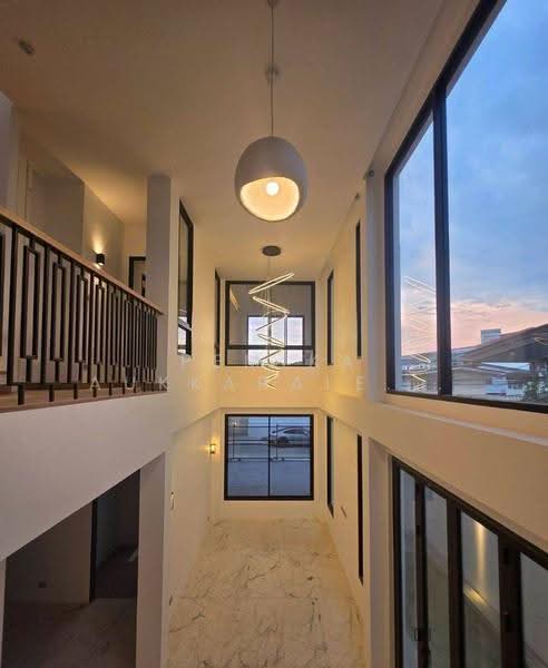 4-BR Townhouse, Bangkok, Khlong Tan Nua, Watthana, Bangkok, 4 Bedrooms, 270 sqm, Townhouse For Sale, by Pemika Aukkaraleekul, 500547684 - DDproperty.com