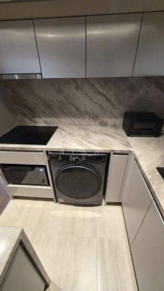 Via 61, Bangkok, Khlong Tan Nua, Watthana, Bangkok, 2 Bedrooms, 101 sqm, Condo For Rent, by Knight Frank Chartered (Thailand) Co.,Ltd, 500547696 - DDproperty.com