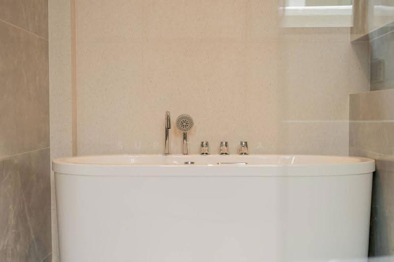 undefined, Chon Buri (Pattaya), Nong Pru, Bang Lamung (Pattaya), Chon Buri (Pattaya), 6 Bedrooms, 520 sqm, Villa For Sale, by Supitsara Sangarun, 500547731 - DDproperty.com