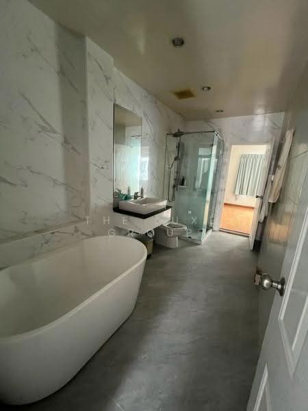 Thanapat Haus Sathorn - Narathiwas, Bangkok, Soi Chuen Chitrung, Nontri Road, Chong Nonsi, Yan Nawa, Bangkok, 4 Bedrooms, 250 sqm, Townhouse For Sale, by The Luxe Group, 500547833 - DDproperty.com