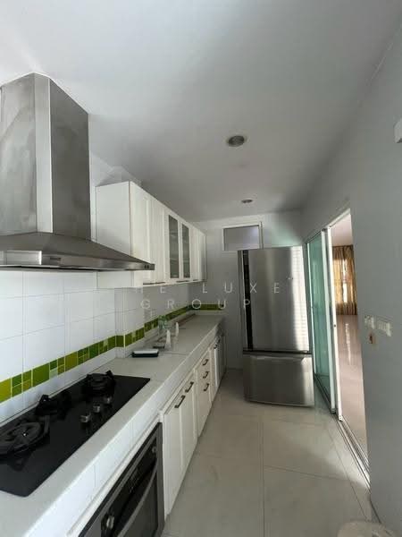 Thanapat Haus Sathorn - Narathiwas, Bangkok, Soi Chuen Chitrung, Nontri Road, Chong Nonsi, Yan Nawa, Bangkok, 4 Bedrooms, 250 sqm, Townhouse For Sale, by The Luxe Group, 500547833 - DDproperty.com