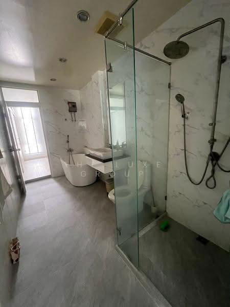 Thanapat Haus Sathorn - Narathiwas, Bangkok, Soi Chuen Chitrung, Nontri Road, Chong Nonsi, Yan Nawa, Bangkok, 4 Bedrooms, 250 sqm, Townhouse For Sale, by The Luxe Group, 500547833 - DDproperty.com