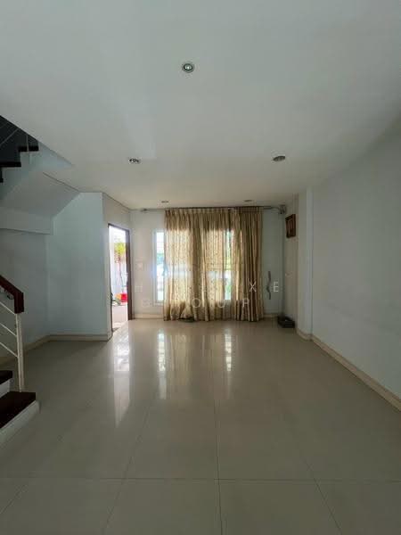 Thanapat Haus Sathorn - Narathiwas, Bangkok, Soi Chuen Chitrung, Nontri Road, Chong Nonsi, Yan Nawa, Bangkok, 4 Bedrooms, 250 sqm, Townhouse For Sale, by The Luxe Group, 500547833 - DDproperty.com