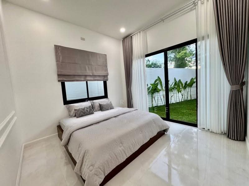 Pool Villa House, Chiang Mai, Mae Hia, Muang Chiang Mai, Chiang Mai, 5 Bedrooms, 330 sqm, Villa For Sale, by Pharita Chaimanee, 500547929 - DDproperty.com
