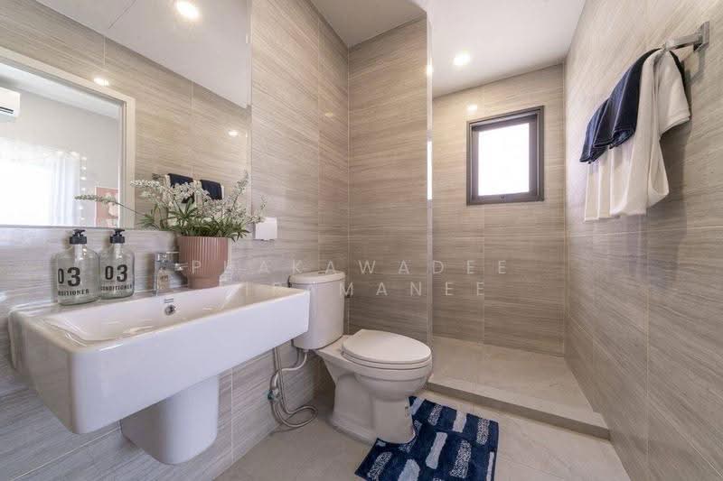 Grand Britania Bangna-Suvarnabhumi, Samut Prakan, King Kaew Road, Rachathewa, Bang Plee, Samut Prakan, 3 Bedrooms, 165 sqm, Single Detached House For Sale, by Phakawadee Jiramanee, 500547948 - DDproperty.com