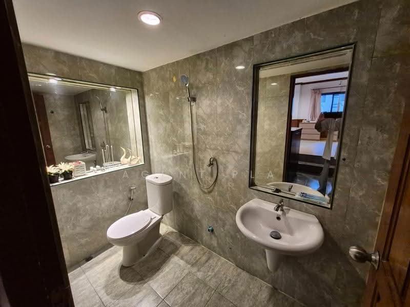 For Sale/Rent: 2-Storey Detached House near MRT Sutthisan (Company Registration Allowed) (SPSAD4165), Bangkok, Samsen Nok, Huai Khwang, Bangkok, 4 Bedrooms, 296 sqm, Single Detached House For Rent, by Agent Pla, 500547950 - DDproperty.com