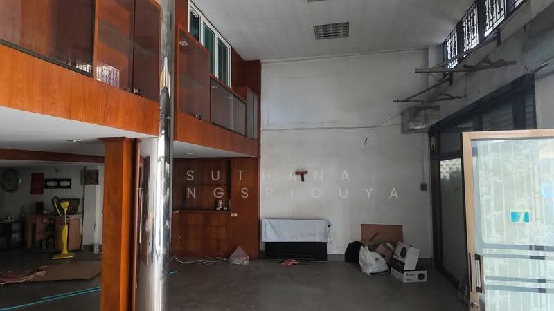 A 4-storey corner commercial building comprising 2 connected units, Bangkok, พระราม 3 ซอย 52, Chong Nonsi, Yan Nawa, Bangkok, , 528 sqm, Shophouse For Rent, by Suthana Tungsriouya, 500547953 - DDproperty.com