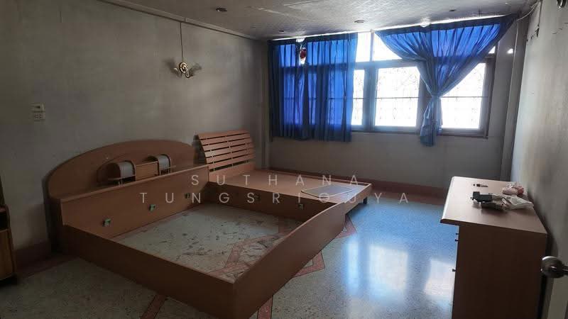 A 4-storey corner commercial building comprising 2 connected units, Bangkok, พระราม 3 ซอย 52, Chong Nonsi, Yan Nawa, Bangkok, , 528 sqm, Shophouse For Rent, by Suthana Tungsriouya, 500547953 - DDproperty.com