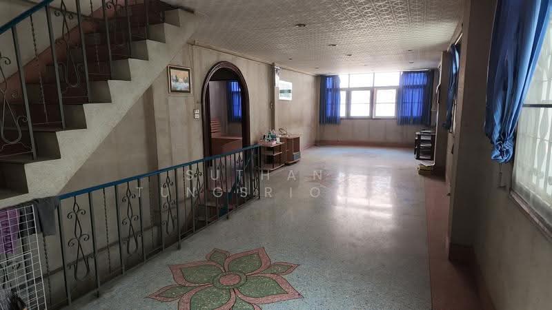 A 4-storey corner commercial building comprising 2 connected units, Bangkok, พระราม 3 ซอย 52, Chong Nonsi, Yan Nawa, Bangkok, , 528 sqm, Shophouse For Rent, by Suthana Tungsriouya, 500547953 - DDproperty.com