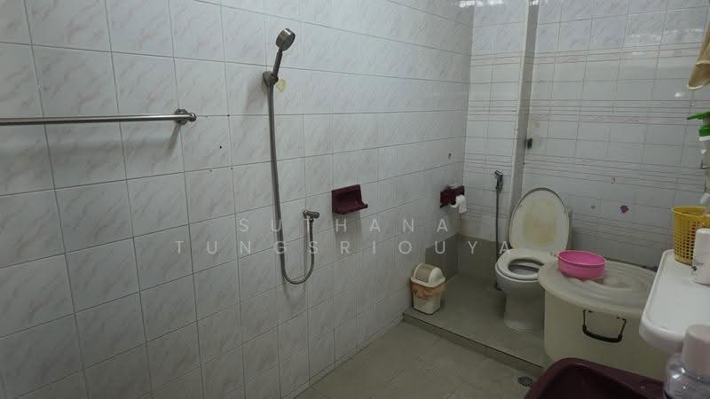 A 4-storey corner commercial building comprising 2 connected units, Bangkok, พระราม 3 ซอย 52, Chong Nonsi, Yan Nawa, Bangkok, , 528 sqm, Shophouse For Rent, by Suthana Tungsriouya, 500547953 - DDproperty.com