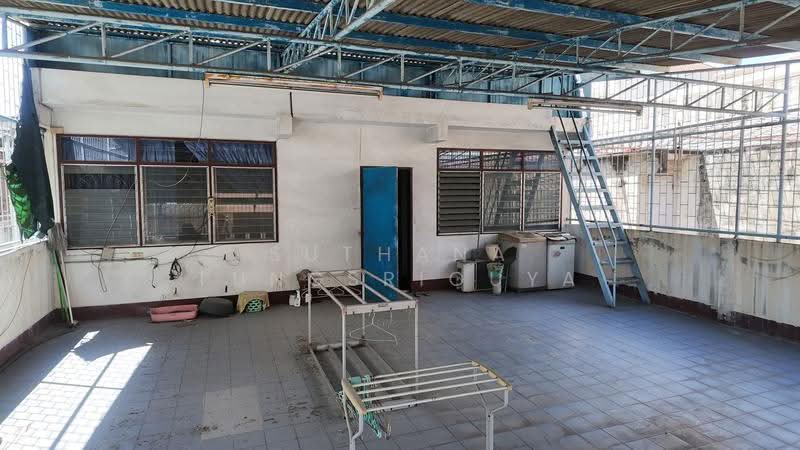 A 4-storey corner commercial building comprising 2 connected units, Bangkok, พระราม 3 ซอย 52, Chong Nonsi, Yan Nawa, Bangkok, , 528 sqm, Shophouse For Rent, by Suthana Tungsriouya, 500547953 - DDproperty.com