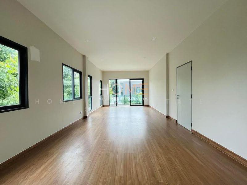 The City Sukhumvit-Onnut, Bangkok, 588/2 Soi On Nut 70/1, Prawet, Bangkok, 4 Bedrooms, 252 sqm, Single Detached House For Rent, by HOME Real Estate Service, 500547986 - DDproperty.com