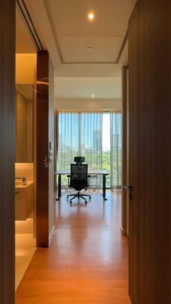 Sindhorn Tonson, Bangkok, 89 Soi Tonson Sarasin Road, Lumphini, Pathum Wan, Bangkok, 2 Bedrooms, 106 sqm, Condo For Rent, by Jurarat Srichat, 500548006 - DDproperty.com