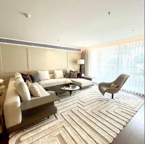 Canvas 39 The Residence, Bangkok, 116 Soi Phromchit, Sukhumvit Road, Khlong Tan Nua, Watthana, Bangkok, 3 Bedrooms, 228 sqm, Condo For Sale, by Pemika Aukkaraleekul, 500548012 - DDproperty.com
