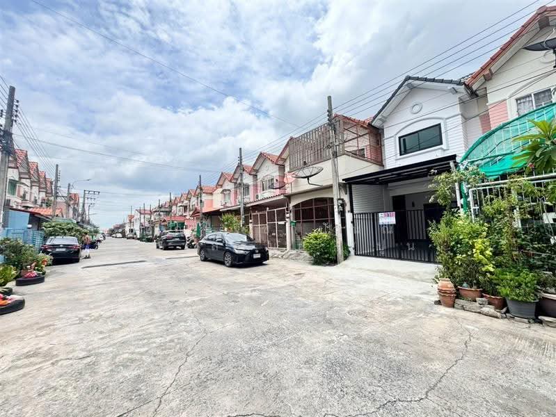 อรุณทอง3 เพชรเกษม69 (Arunthong 3 Phetkasem 69), กรุงเทพ, ถนนเพชรเกษม, หนองแขม, กรุงเทพ, 80 ตร.ม., ทาวน์เฮ้าส์ ขาย, โดย คุณ ฐิชาปัณณ์ สังวาลรัมย์ (ปูน), 500548138 - DDproperty.com