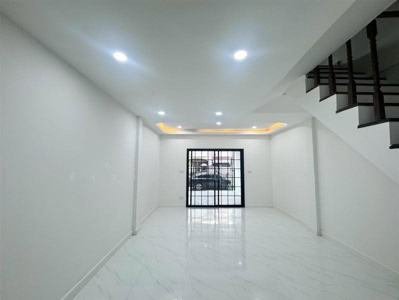 อรุณทอง3 เพชรเกษม69 (Arunthong 3 Phetkasem 69), Bangkok, ถนนเพชรเกษม, Nong Kham, Nong Khaem, Bangkok, 2 Bedrooms, 80 sqm, Townhouse For Sale, by คุณ ฐิชาปัณณ์ สังวาลรัมย์ (ปูน), 500548138 - DDproperty.com