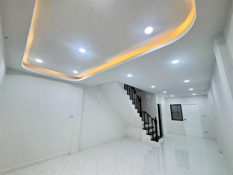 อรุณทอง3 เพชรเกษม69 (Arunthong 3 Phetkasem 69), Bangkok, ถนนเพชรเกษม, Nong Kham, Nong Khaem, Bangkok, 2 Bedrooms, 80 sqm, Townhouse For Sale, by คุณ ฐิชาปัณณ์ สังวาลรัมย์ (ปูน), 500548138 - DDproperty.com