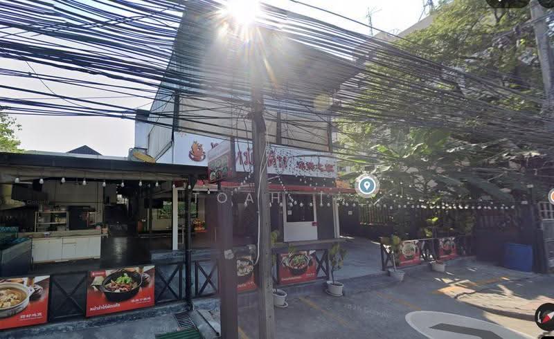 อาคารให้เช่า ประชาอุทิศ ห้วยขวาง : Building for rent, Pracha Uthit, Huai Khwang, Bangkok, Huai Khwang, Bangkok, , 700 sqm, Shophouse For Rent, by TOAH T., 500548152 - DDproperty.com
