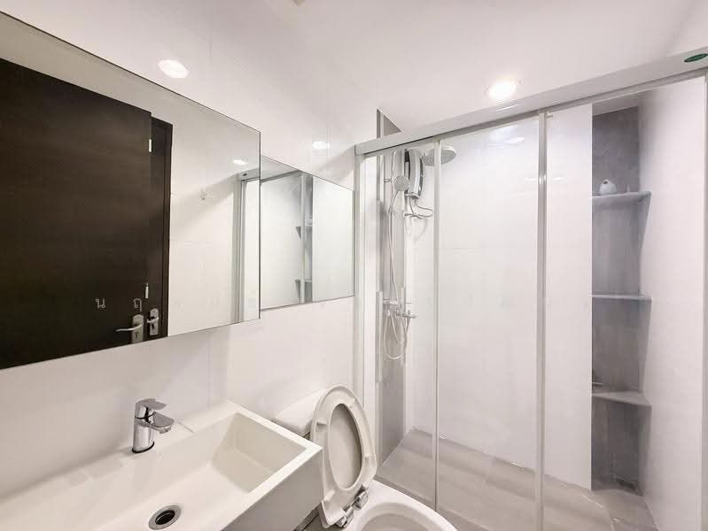 Rhythm Ratchada, Bangkok, 558 Ratchadaphisek Road, Samsen Nok, Huai Khwang, Bangkok, 2 Bedrooms, 72 sqm, Condo For Sale, by Narupon Jongmanwattana, 500548196 - DDproperty.com
