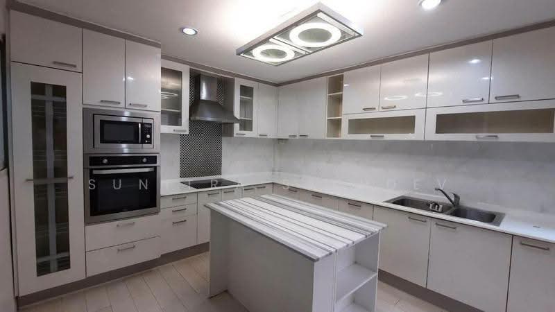 Waratorn Ville : หมู่บ้านวราธรวิลล์, กรุงเทพ, ซอย ฤกษ์ตรีลักษณ์, สวนหลวง, กรุงเทพ, 300 ตร.ม., Townhouse ให้เช่า, โดย Sunitra Sachdev, 500548211 - DDproperty.com