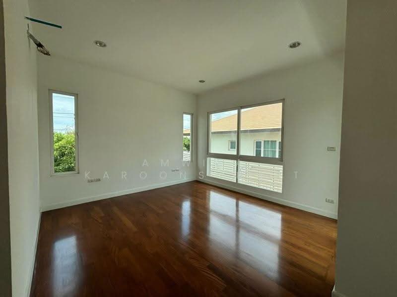 Icon Pinklao, Bangkok, 178 Phutthamonthon Sai 2, Sala Thammasop, Thawi Watthana, Bangkok, 3 Bedrooms, 460 sqm, Single Detached House For Sale, by Uptown Assets Co., Ltd, 500548221 - DDproperty.com