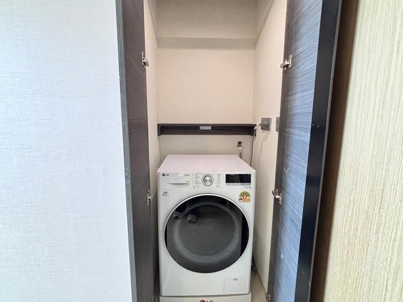 The Esse Asoke, Bangkok, 333 Soi Sukhumvit 21, Sukhumvit Road, Khlongtoei Nua, Watthana, Bangkok, 1 Bedroom, 45 sqm, Condo For Rent, by TRC Property, 500548239 - DDproperty.com