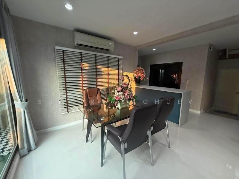 The Plant Estique Pattanakarn 38, Bangkok, Soi Pattanakarn 38, Suan Luang, Bangkok, 3 Bedrooms, 167 sqm, Single Detached House For Rent, by Sunitra Sachdev, 500548265 - DDproperty.com