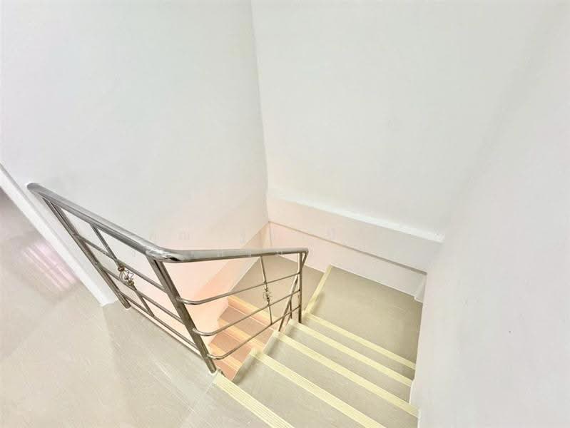 เฟื่องฟ้าวิลล่า19 เฟส2 ( FuangFa Villa19 Phase2 ), สมุทรปราการ, ถนนศรีนครินทร์, บางเมือง, เมืองสมุทรปราการ, สมุทรปราการ, 120 ตร.ม., Townhouse ขาย, โดย คุณ ฐิชาปัณณ์ สังวาลรัมย์ (ปูน), 500548284 - DDproperty.com
