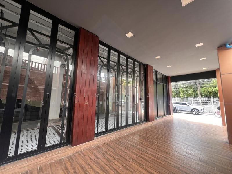 พื้นที่ให้เช่า พร้อมพงษ์ สุขุมวิท : Space for rent Phrom Phong, Sukhumvit, กรุงเทพ, คลองตันเหนือ, วัฒนา, กรุงเทพ, 87 ตร.ม., พื้นที่ขายของ ให้เช่า, โดย Sumitara Sampattavanija, 500548334 - DDproperty.com