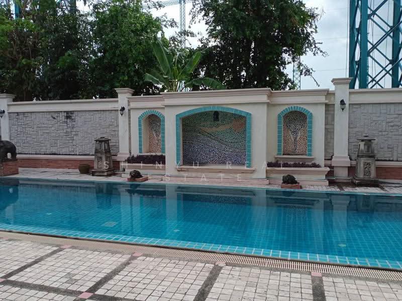 Grand Park Village, Bangkok, Khlong Chan, Bang Kapi, Bangkok, 6 Bedrooms, 520 sqm, Single Detached House For Sale, by Shinyu Real Estate, 500548377 - DDproperty.com