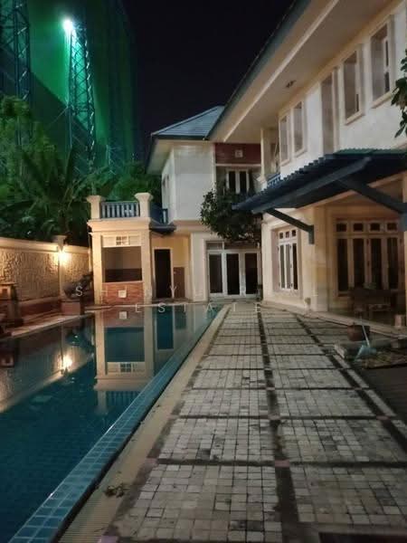 Grand Park Village, Bangkok, Khlong Chan, Bang Kapi, Bangkok, 6 Bedrooms, 520 sqm, Single Detached House For Sale, by Shinyu Real Estate, 500548377 - DDproperty.com