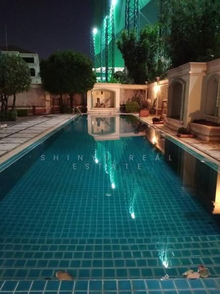 Grand Park Village, Bangkok, Khlong Chan, Bang Kapi, Bangkok, 6 Bedrooms, 520 sqm, Single Detached House For Sale, by Shinyu Real Estate, 500548377 - DDproperty.com