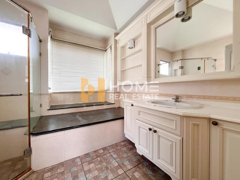 Nantawan Suanluang Rama 9, Bangkok, Chaloem Phra Kiat Rama 9, Soi 62, Dok Mai, Prawet, Bangkok, 4 Bedrooms, 300 sqm, Single Detached House For Rent, by HOME Real Estate Service, 500548383 - DDproperty.com
