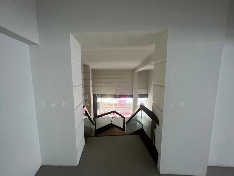 Space for rent Silom, Surawong, Bangkok, Si Phraya, Bang Rak, Bangkok, , 500 sqm, Retail Space For Rent, by Sumitara Sampattavanija, 500548404 - DDproperty.com