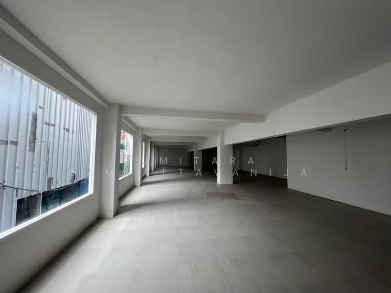 Space for rent Silom, Surawong, Bangkok, Si Phraya, Bang Rak, Bangkok, , 500 sqm, Retail Space For Rent, by Sumitara Sampattavanija, 500548404 - DDproperty.com