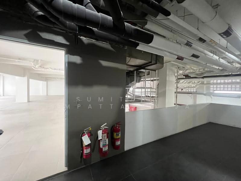 พื้นที่ให้เช่า สีลม สุรวงศ์ : Space for rent Silom, Surawong, กรุงเทพ, สี่พระยา, บางรัก, กรุงเทพ, 500 ตร.ม., พื้นที่ขายของ ให้เช่า, โดย Sumitara Sampattavanija, 500548404 - DDproperty.com