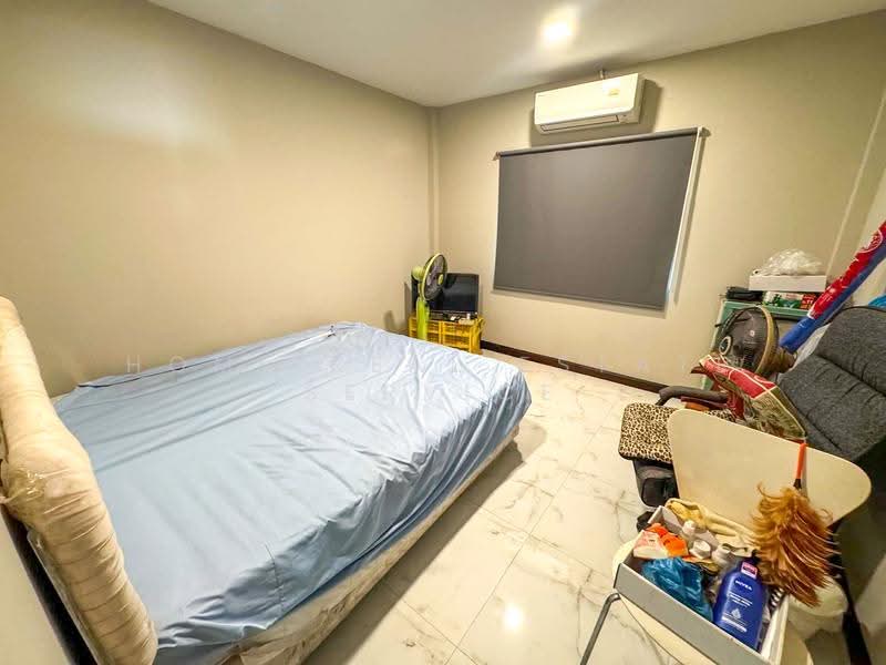Detached house, Rangsiya Village, Soi Udomsuk 58, Bangkok, Bang Chak, Phra Khanong, Bangkok, 4 Bedrooms, 300 sqm, Single Detached House For Sale, by HOME Real Estate Service, 500548433 - DDproperty.com