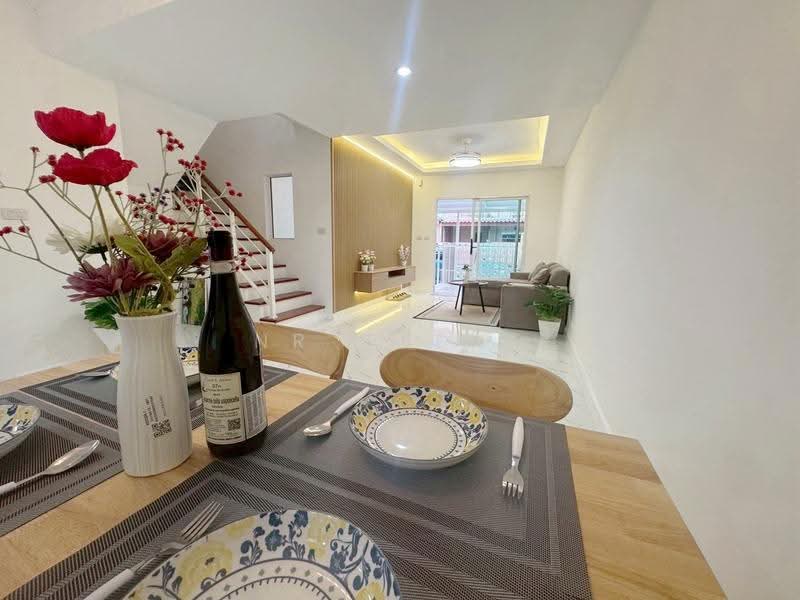 Pruksa Ville 37 Watcharapol-Permsin, Bangkok, Permsin Road, Khlong Tanon, Sai Mai, Bangkok, 3 Bedrooms, 100 sqm, Townhouse For Sale, by NR AGENT, 500548439 - DDproperty.com