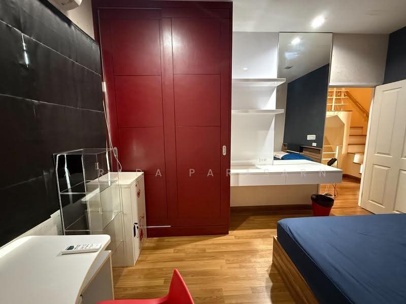 Golden Town Watcharapol-Sukhapiban 5, Bangkok, Sukhaphiban 5 Road, O-Ngoen, Sai Mai, Bangkok, 4 Bedrooms, 131 sqm, Townhouse For Rent, by Airada Parasarn, 500548460 - DDproperty.com