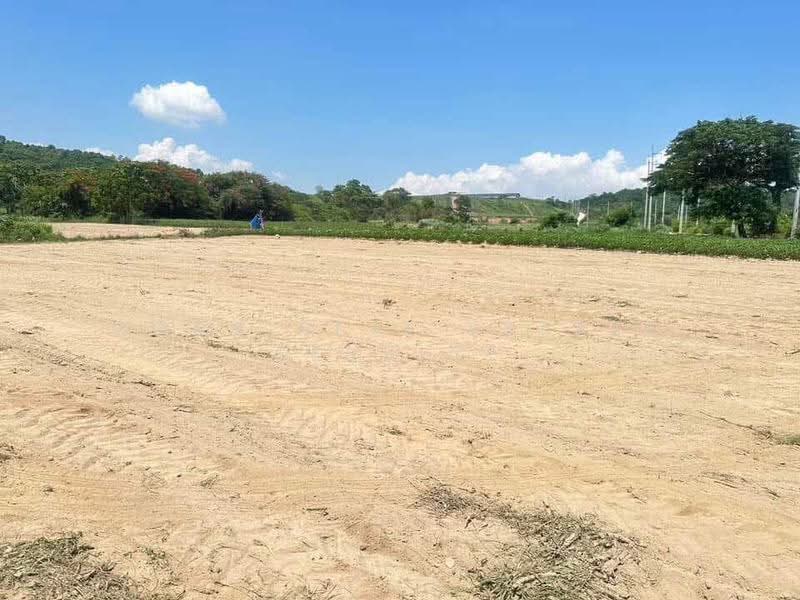 Land in Bo Win Subdistrict, Si Racha District, Chonburi Province, Chon Buri (Pattaya), Bueng, Si Racha, Chon Buri (Pattaya), , 1,596 sqm, Land For Sale, by HOME Real Estate Service, 500548507 - DDproperty.com