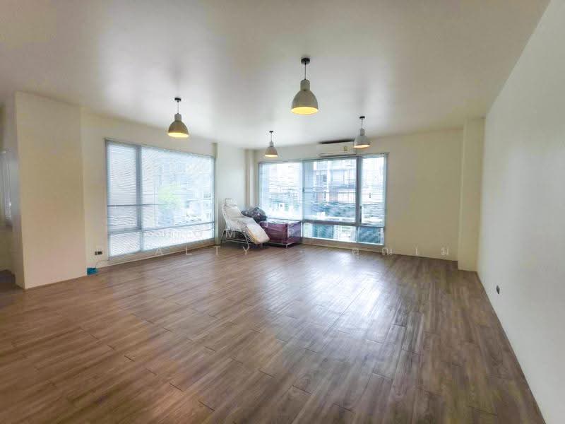 Home Office for Sale – B Square Rama 9–Mengjai, Soi Sahakarnpramool, Bangkok, Wang Thonglang, Bangkok, , 450 sqm, Shophouse For Sale, by HOMEPLUS REALTY - คุณเม, 500548530 - DDproperty.com